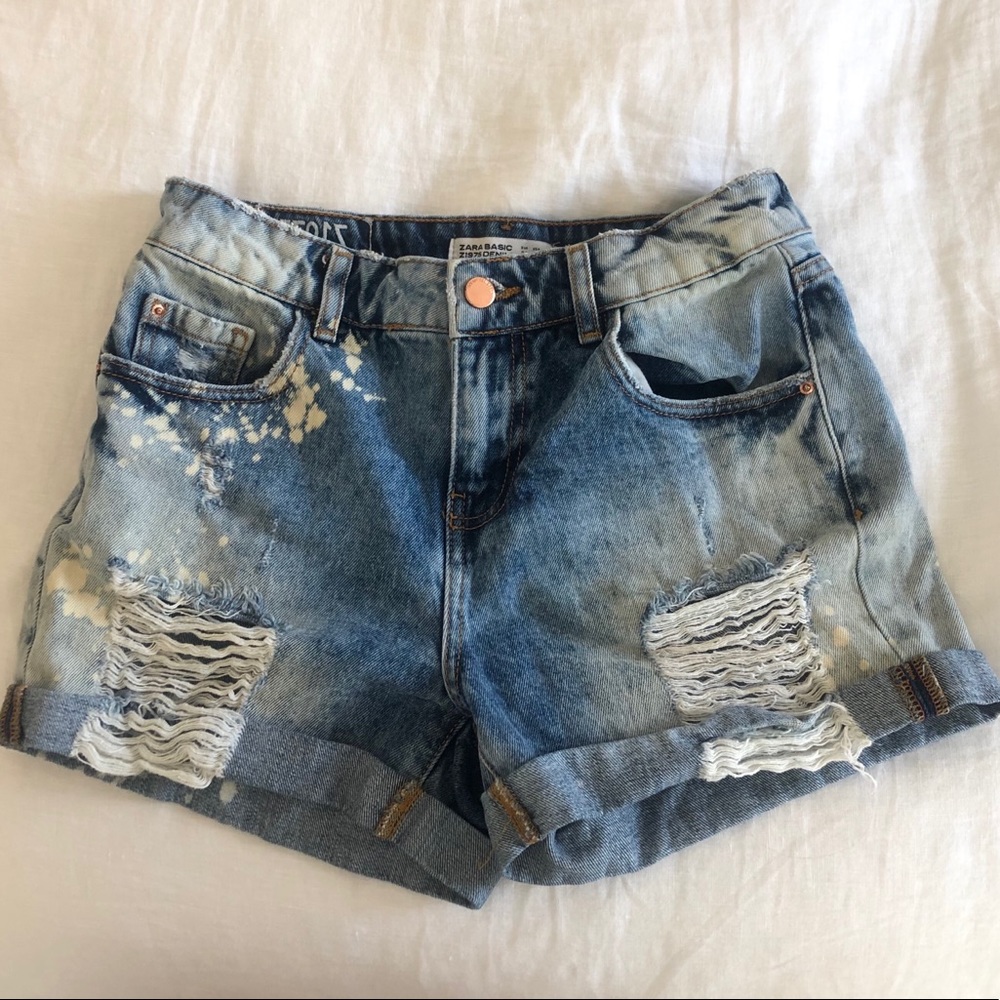 Zara Basic Z1975 distressed denim shorts